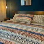 Airport Bedroom With Your Own Private Bathroom Self Check In And Self Check Out Air-condition Included